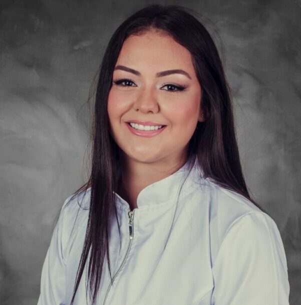 Dra. kelly Ribeiro CMRV-SC 14535